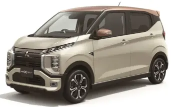 三菱 eKクロス EV