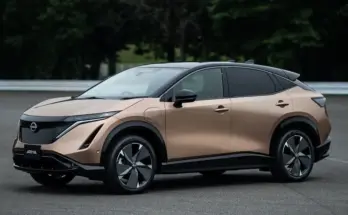 日産 アリア