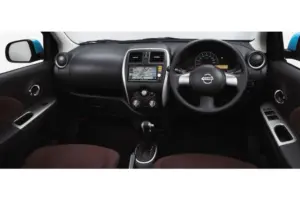 日産 マーチ