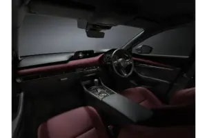 マツダ MAZDA3 FASTBACK
