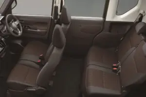 三菱 eKクロス スペース