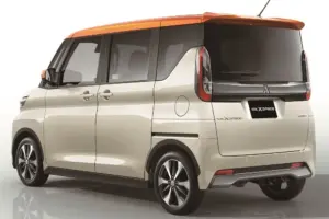 三菱 eKクロス スペース