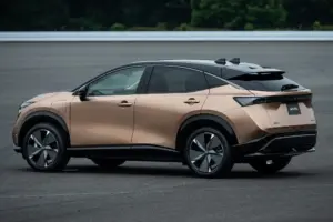 日産 アリア