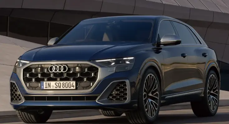 アウディ SQ8