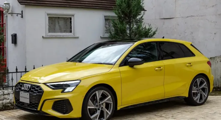 アウディ S3 Sportback