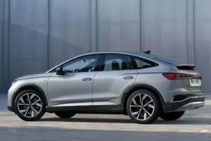 アウディ Q4 Sportback e-tron