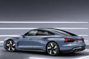 アウディ e-tron GT