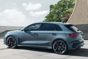 アウディ RS3 Sportback