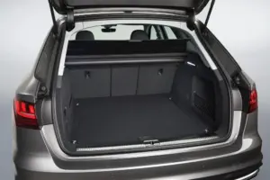 アウディ A4 Avant