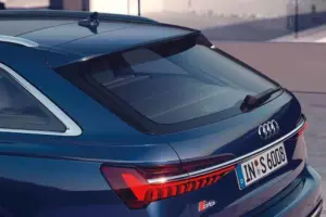 アウディ S6 Avant