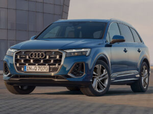 アウディ Q7