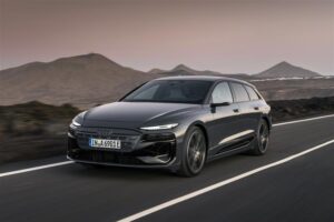 アウディ A6 Avant e-tron