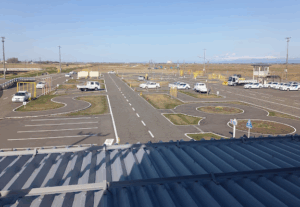 巻中央自動車学校