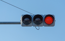 赤色の灯火（信号機）