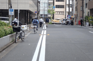 歩行者用路側帯